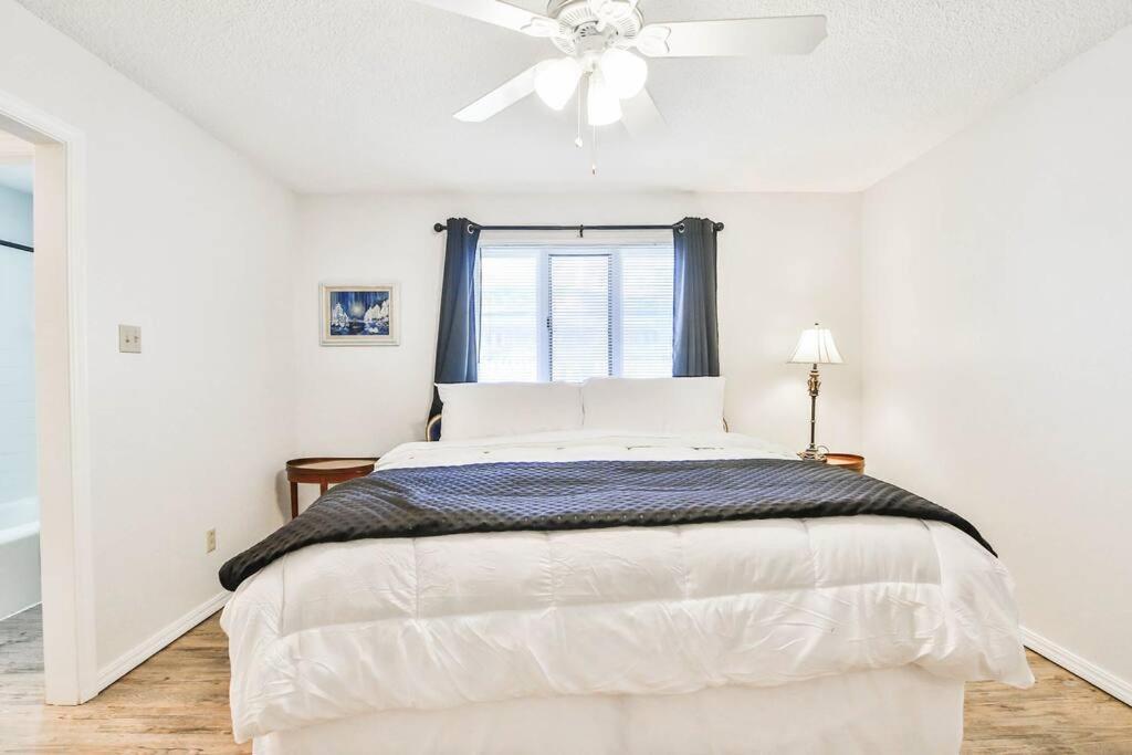 Hot Tub, Privacy, Sleeps 11 & Tons Of Space! Lubbock Dış mekan fotoğraf