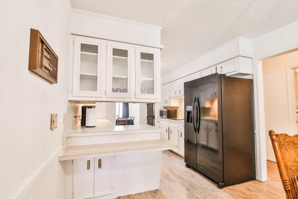 Hot Tub, Privacy, Sleeps 11 & Tons Of Space! Lubbock Dış mekan fotoğraf